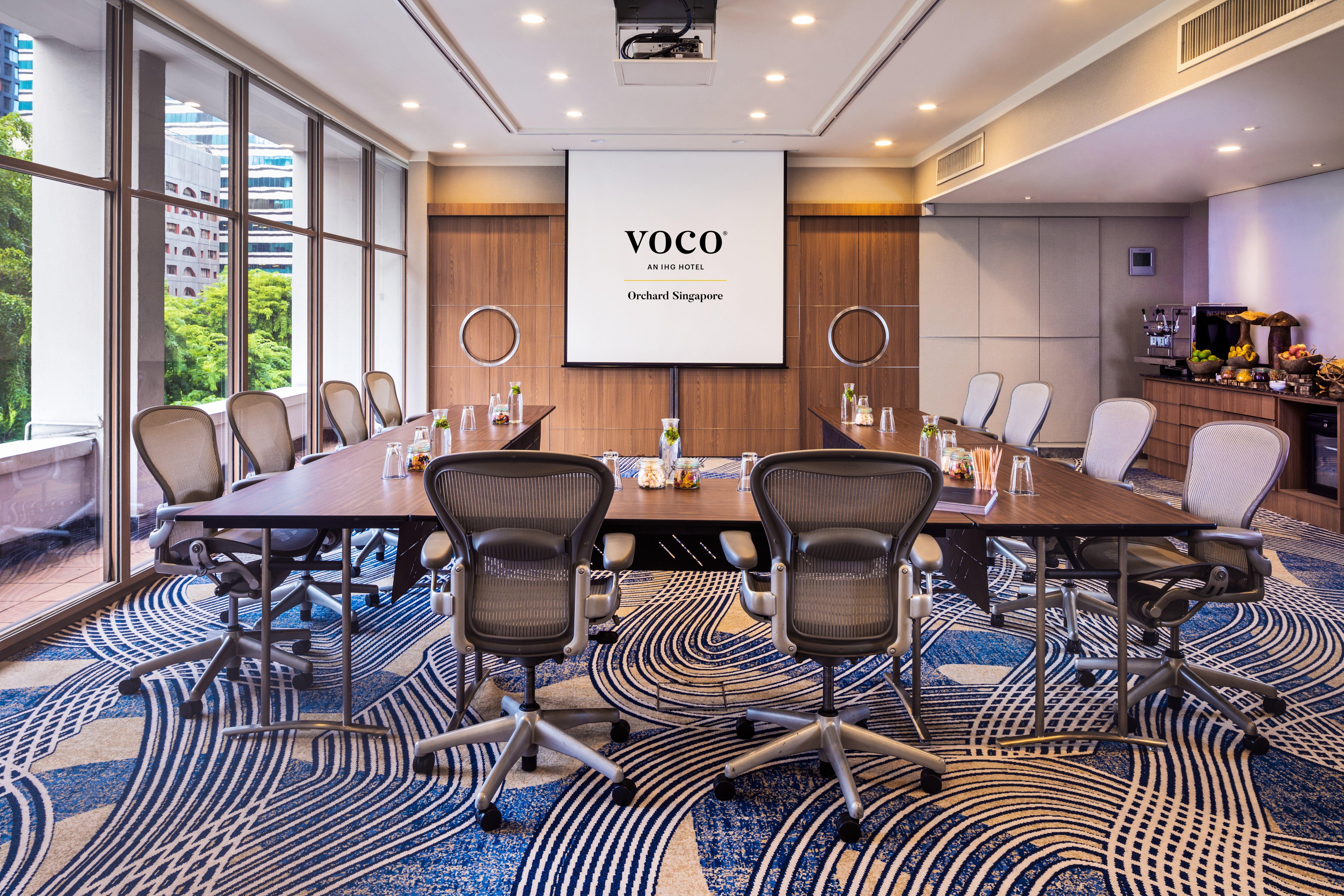 Voco Orchard Singapore By Ihg Exterior foto Meeting room at the hotel