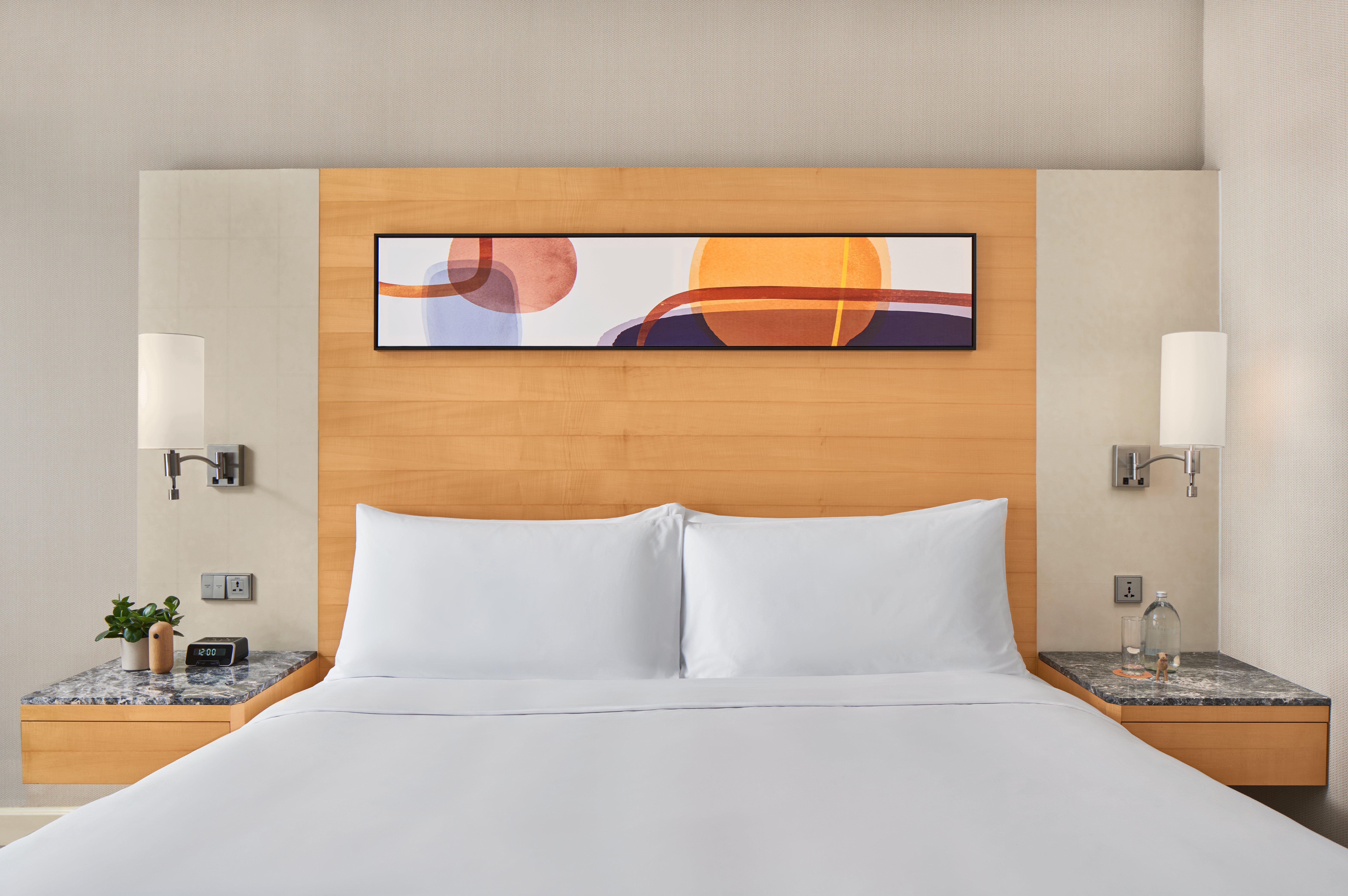 Voco Orchard Singapore By Ihg Exterior foto A bedroom at the Hilton London Heathrow